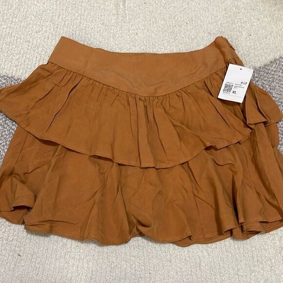 NWT- Forever 21 - XL Linen Blend Mini Skirt - Picture 1 of 8